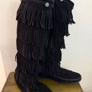 Minnetonka Black Fringed Moccasin Boots